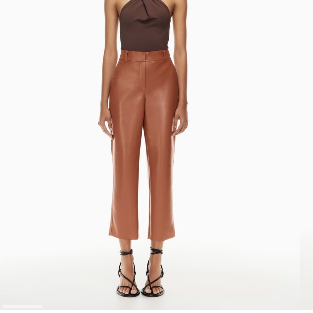 Aritzia Command Cropped Pant